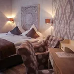 Haus Loewe * Frechen