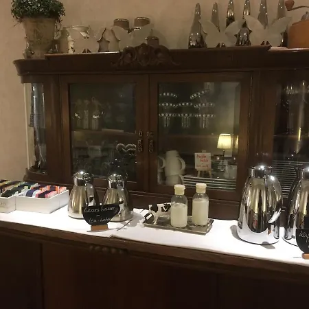 Haus Loewe فندق فريشن