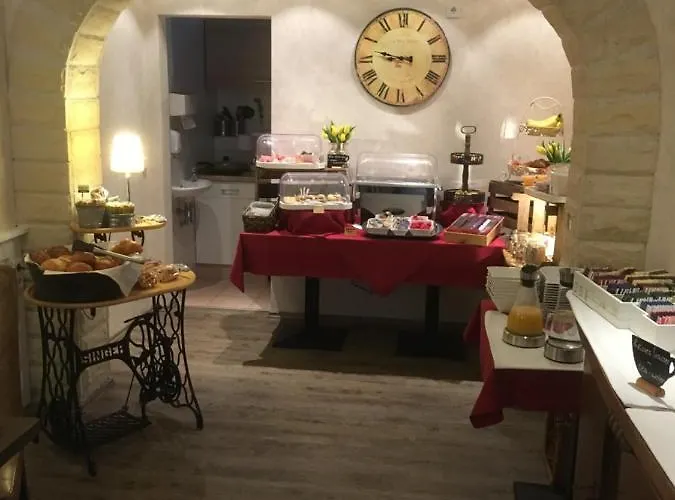 Haus Loewe מלון *