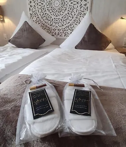 מלון Haus Loewe *